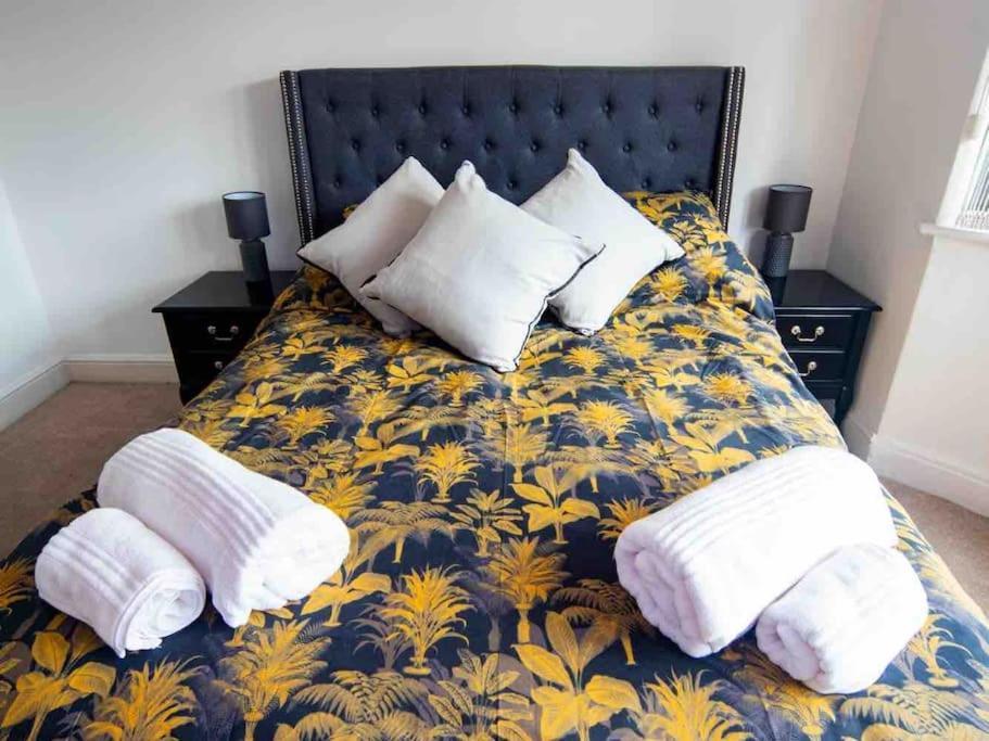 1 Bedroom Self Contained Apartment In Christchurch Winkton Dış mekan fotoğraf